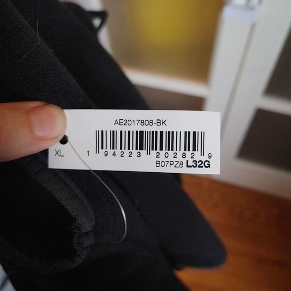 2/$35- Kids XL Fleece Vest - Picture 3 of 3